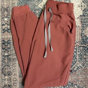 Pink Figs High Waisted Zamora Jogger Scrub Pants